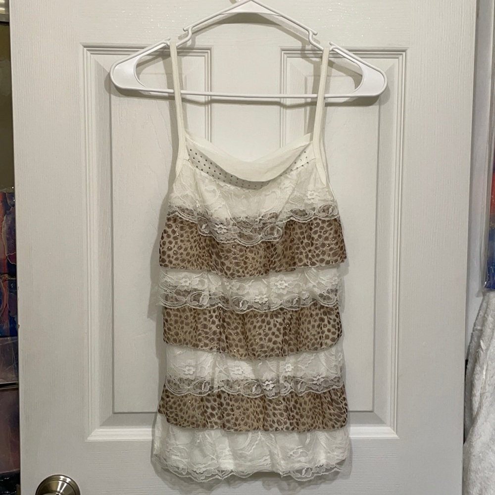 EUC Cute poof layered tank top.